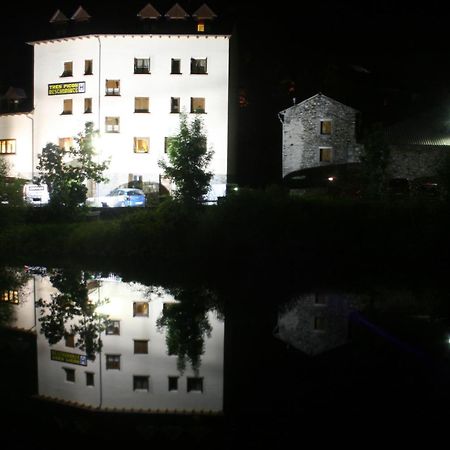 Tres Picos Hotel Eriste Exterior photo